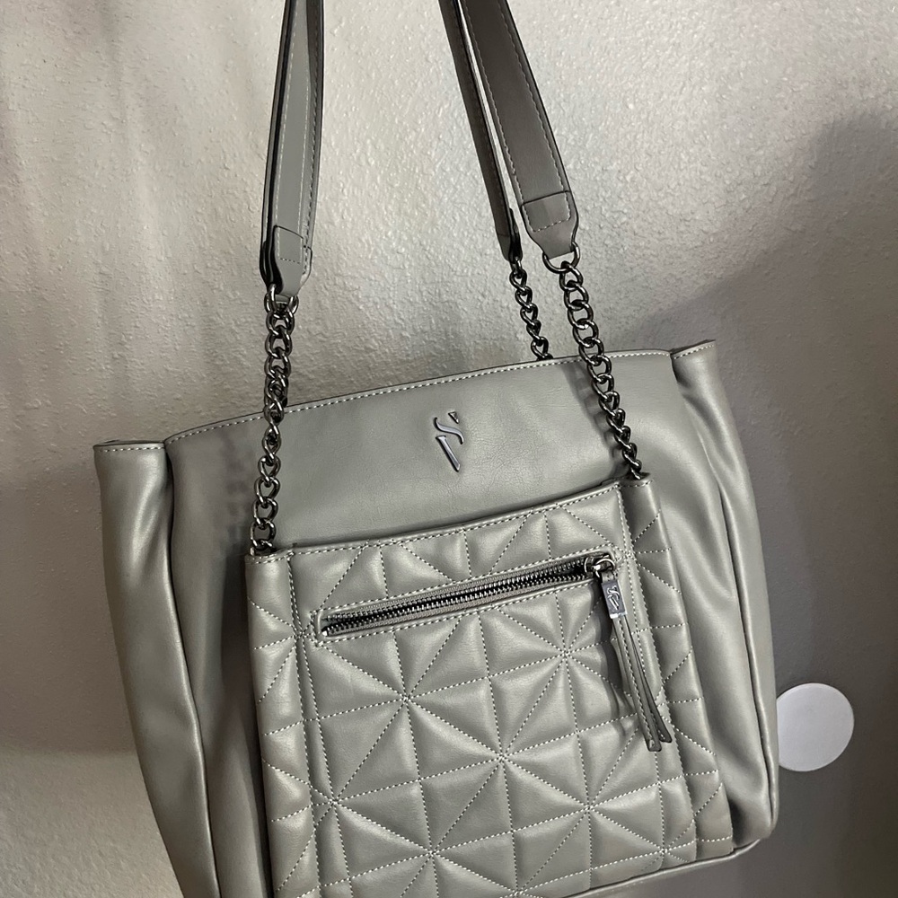 Simply Vera Vera Wang Quilted Silver Shoulder Bag